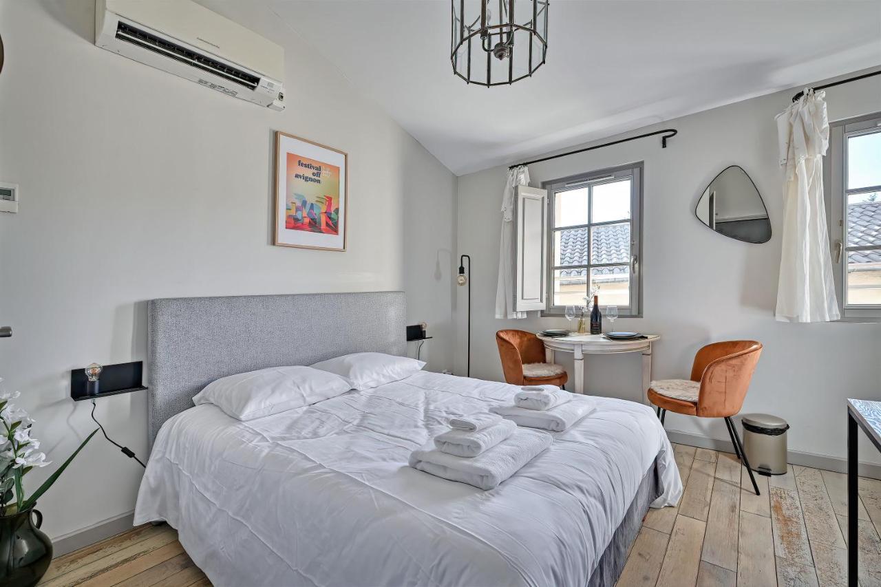 Au Coeur Des Papes, Dans Batisse De Charme Studios & Appartements En Coeur De Ville Авиньон Экстерьер фото