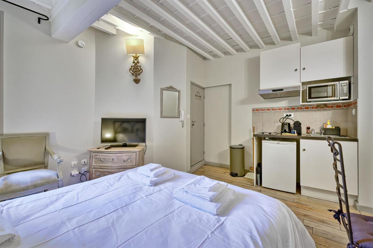 Au Coeur Des Papes, Dans Batisse De Charme Studios & Appartements En Coeur De Ville Авиньон Экстерьер фото