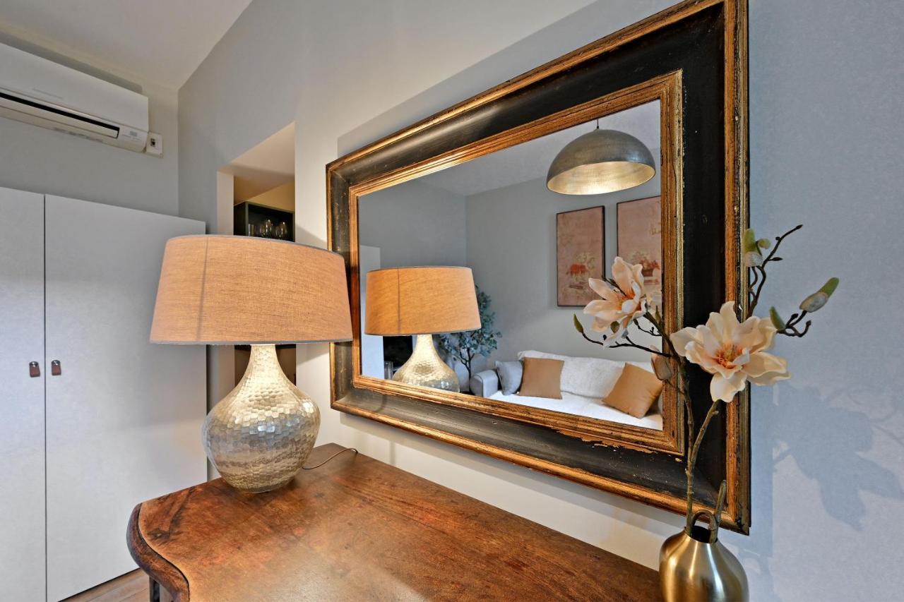 Au Coeur Des Papes, Dans Batisse De Charme Studios & Appartements En Coeur De Ville Авиньон Экстерьер фото